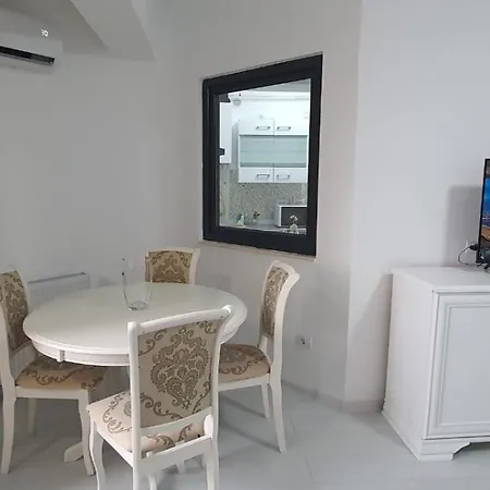 Breeze Luxury * Mamaia