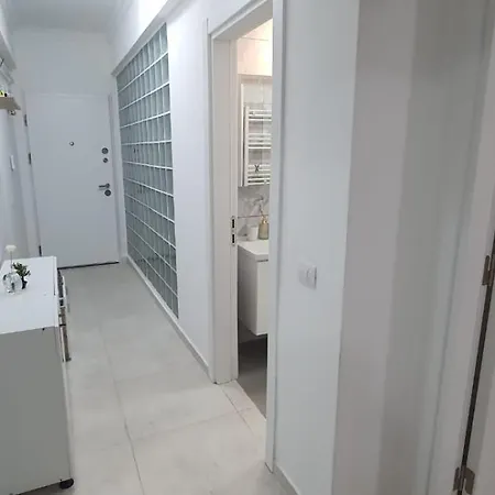 Breeze Luxury Apartment *