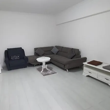 Breeze Luxury Mamaia